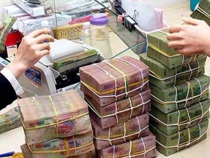 Chi phí cho bộ máy hành chính ngày càng đè nặng ngân sách