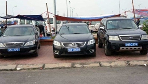 Khoán xe công Chuyện không đơn giản