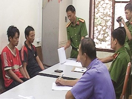 Phi vụ kinh doanh 8 000 viên ma túy tổng hợp