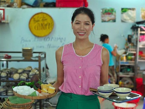  Người mẫu Trang Trần với công việc kinh doanh món ăn dân dã bún đậu mắm tôm