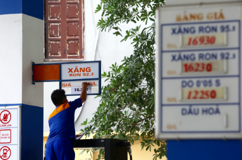 Xăng không chịu nhiều áp lực tăng giá ngày mai