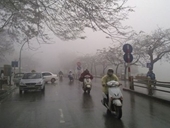 Không khí lạnh tràn về, Hà Nội có mưa rào và giông