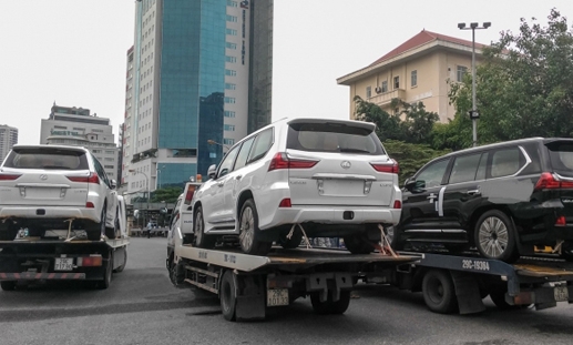 Rà soát xe biếu, tặng