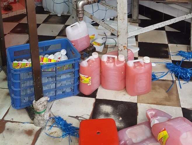 Kinh hoàng công nghệ sản xuất tương ớt ba không , nguyên liệu Trung Quốc