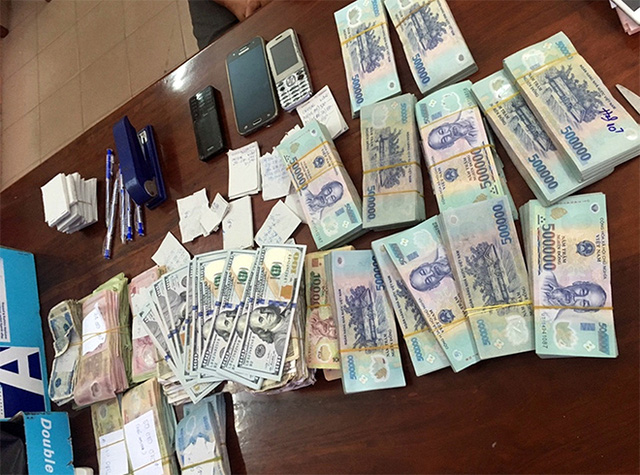 Xóa sổ nhiều ổ bạc nóng