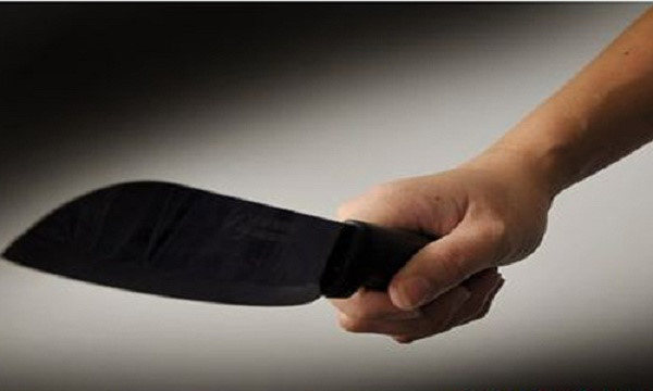 Chồng trẻ đâm chết vợ hờ hơn 14 tuổi vì ghen