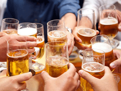 Kiến nghị Chủ tịch TP HCM cấm cán bộ, công chức uống rượu bia giờ nghỉ trưa