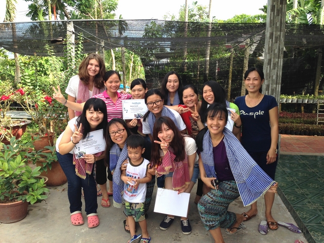 Nông dân làm du lịch Homestay