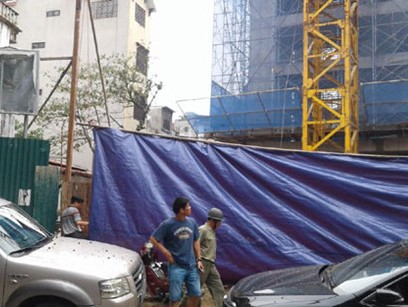 Hà Nội sập giàn giáo 2 người chết Tạm đình chỉ thi công