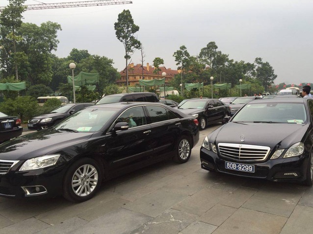 Chính phủ yêu cầu mở rộng diện khoán xe công