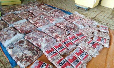 Đủ loại thực phẩm ngậm hóa chất