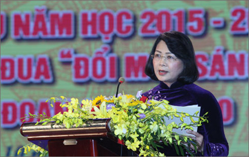 Tuyên dương 252 nhà giáo và học sinh tiêu biểu năm 2015-2016