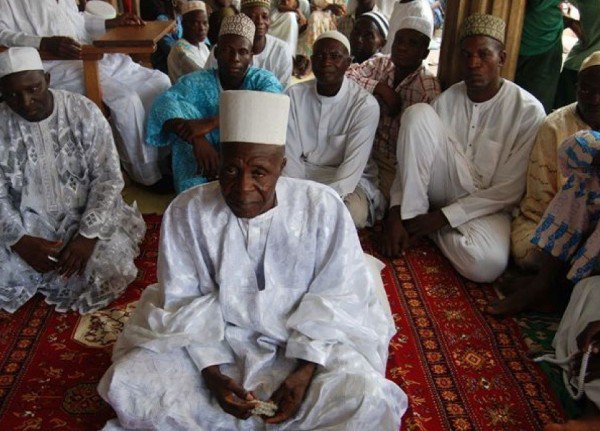 Cụ ông 92 tuổi có 107 vợ và 185 người con