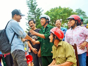 Hoa hậu, nghệ sỹ hành động vì miền Trung