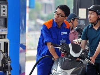 Xăng tăng lần thứ 5 liên tiếp, lên 16 845 đồng lít