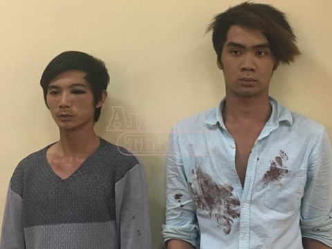 Nghi bị chặt chém , 3 thanh niên đâm trọng thương lái xe ôm