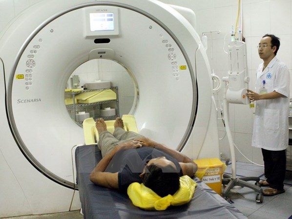 Có thể giãn điều chỉnh giá dịch vụ y tế một số tỉnh sang 2017