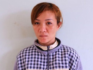 Chủ quán cà phê điều tiếp viên bán dâm khi khách yêu cầu