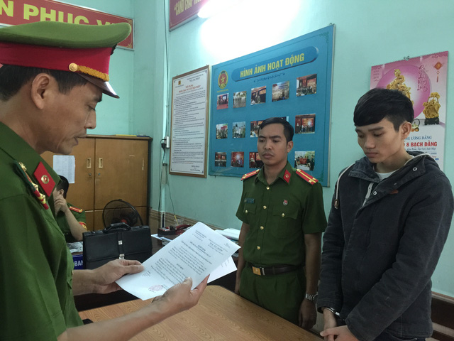  Cơ quan công an đọc lệnh bắt tạm giam đối tượng Nguyễn Hùng Dương