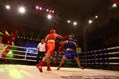 Khán giả Hà Nội sưởi ấm bằng những trận chung kết boxing rực lửa