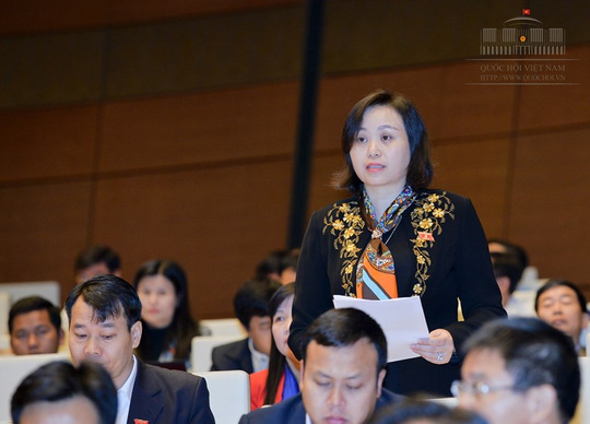 ĐB Cao Thị Xuân (Thanh Hoá): Bộ trưởng có trách nhiệm gì đối với tình trạng sinh viên ra trường không có việc làm - Ảnh: Quochoi.vn