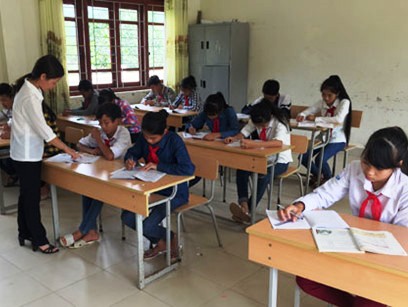 Cô giáo 29 năm chở con chữ đến đảo xa