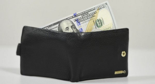  Nhân viên đã lấy cắp ví tiền của ông chủ ngay trong ngày đầu đến phỏng vấn xin việc (Ảnh minh họa)