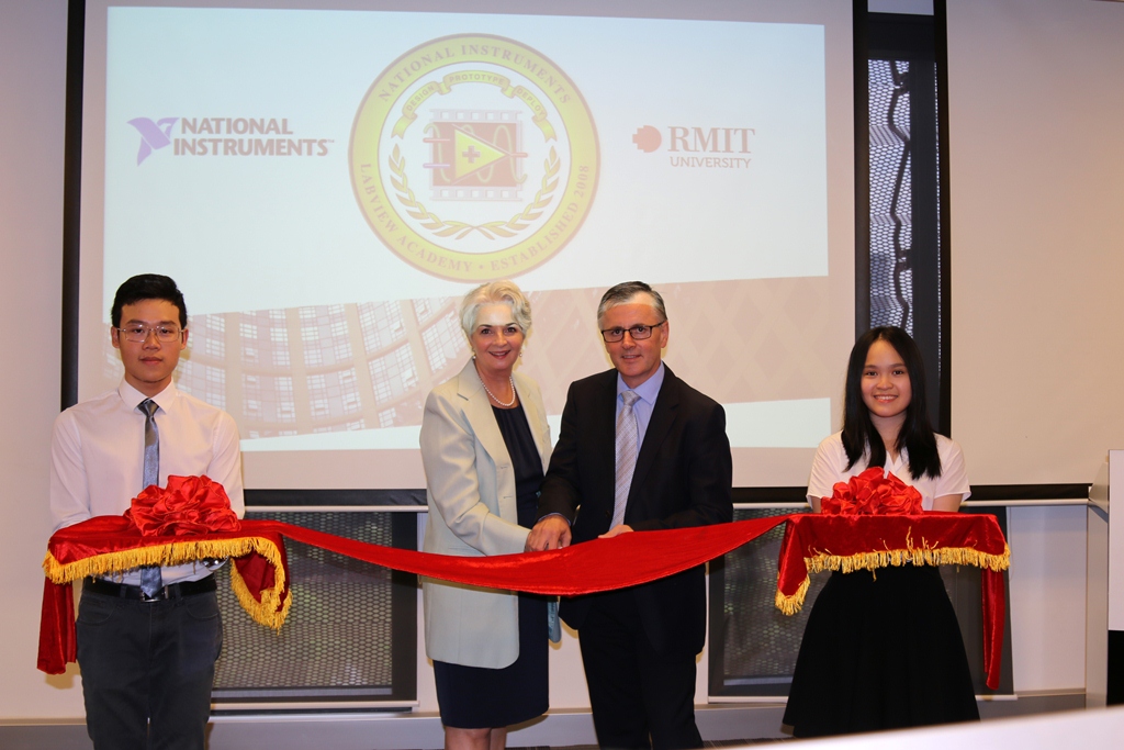 Rmit hợp tác với National Instruments nâng cao khả năng tuyển dụng của sinh viên