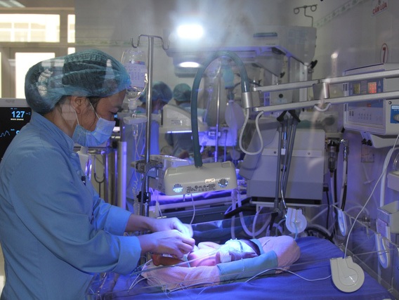 Siết chặt chấm điểm bệnh viện