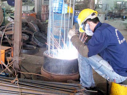 Hỗ trợ doanh nghiệp nhỏ và vừa - Giảm thuế liệu đã đủ