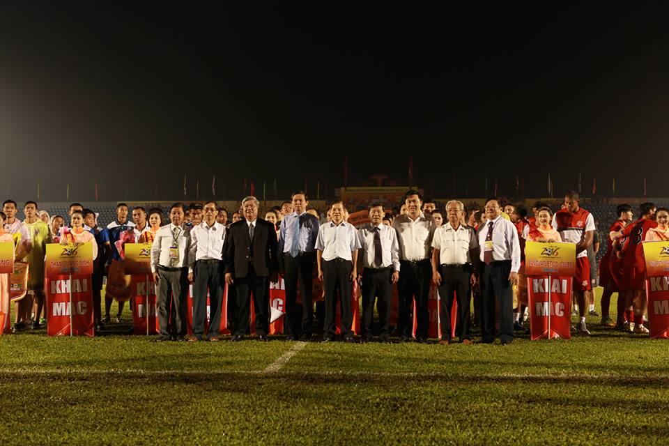 Các lãnh đạo tham gia lễ khai mạc BTV – Cup Number 1