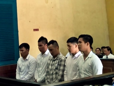 Nhóm cầu thủ bóng đá bán độ bị tăng hình phạt