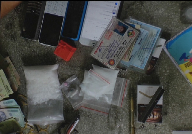 Bắt ổ nhóm buôn bán ma túy, tàng trữ vũ khí