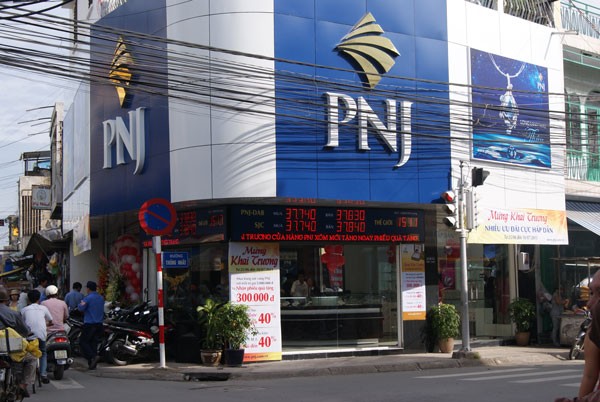 PNJ 11 tháng, lợi nhuận trước thuế ượt 22 kế hoạch