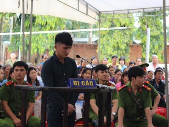 Tử hình đối tượng đâm bạn 56 nhát dao để cướp iPhone