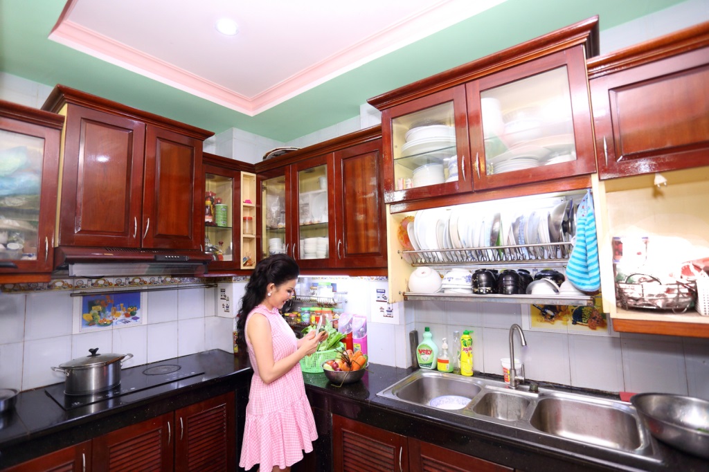 Khám phá nhà Hoa Hậu Janny Thủy Trần