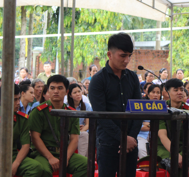  Nguyễn Đình Chung tại phiên xét xử.