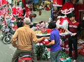 Thị trường trang trí Giáng sinh Hàng Việt chiếm ưu thế