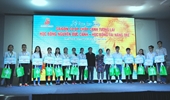 Saigon Co op trao 170 suất học bổng cho sinh viên nghèo vượt khó