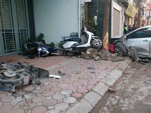 10 năm tù cho lái xe Camry gây tai nạn liên hoàn tại phường Bồ Đề