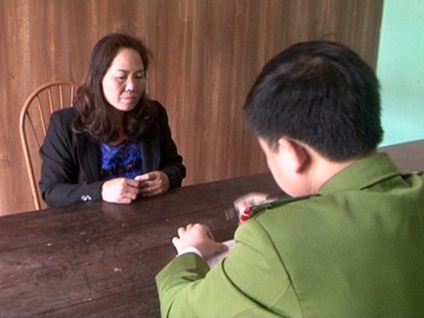 Bắt giữ cả nhà vì chống đối, dùng dao tấn công Công an làm nhiệm vụ