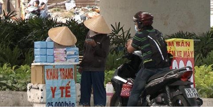 Nguy hại khi sử dụng khẩu trang y tế làm từ giấy vệ sinh có nguồn gốc Trung Quốc