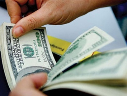 USD tiếp tục tăng giá