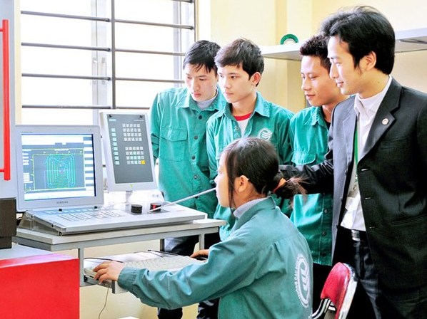 Giáo dục nghề nghiệp Hướng tới sự tham gia của khối ngoài công lập