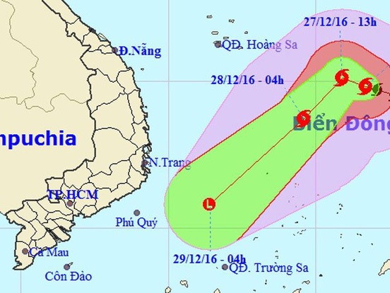 Bão số 10 đang quần thảo trên Biển Đông