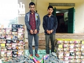 Khởi tố vụ án vận chuyển 12 000 quả pháo từ Lào về Việt Nam tiêu thụ