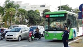 20 xe buýt nhanh BRT lăn bánh vào giờ cao điểm