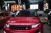 Lâm Hùng khoe xế sang Range Rover 3 tỷ mới tậu