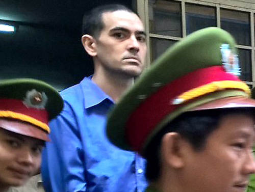 Ông Tây 2 lần trộm laptop trong khách sạn Sài Gòn