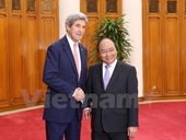Ngoại trưởng Mỹ John Kerry chào xã giao Thủ tướng Nguyễn Xuân Phúc